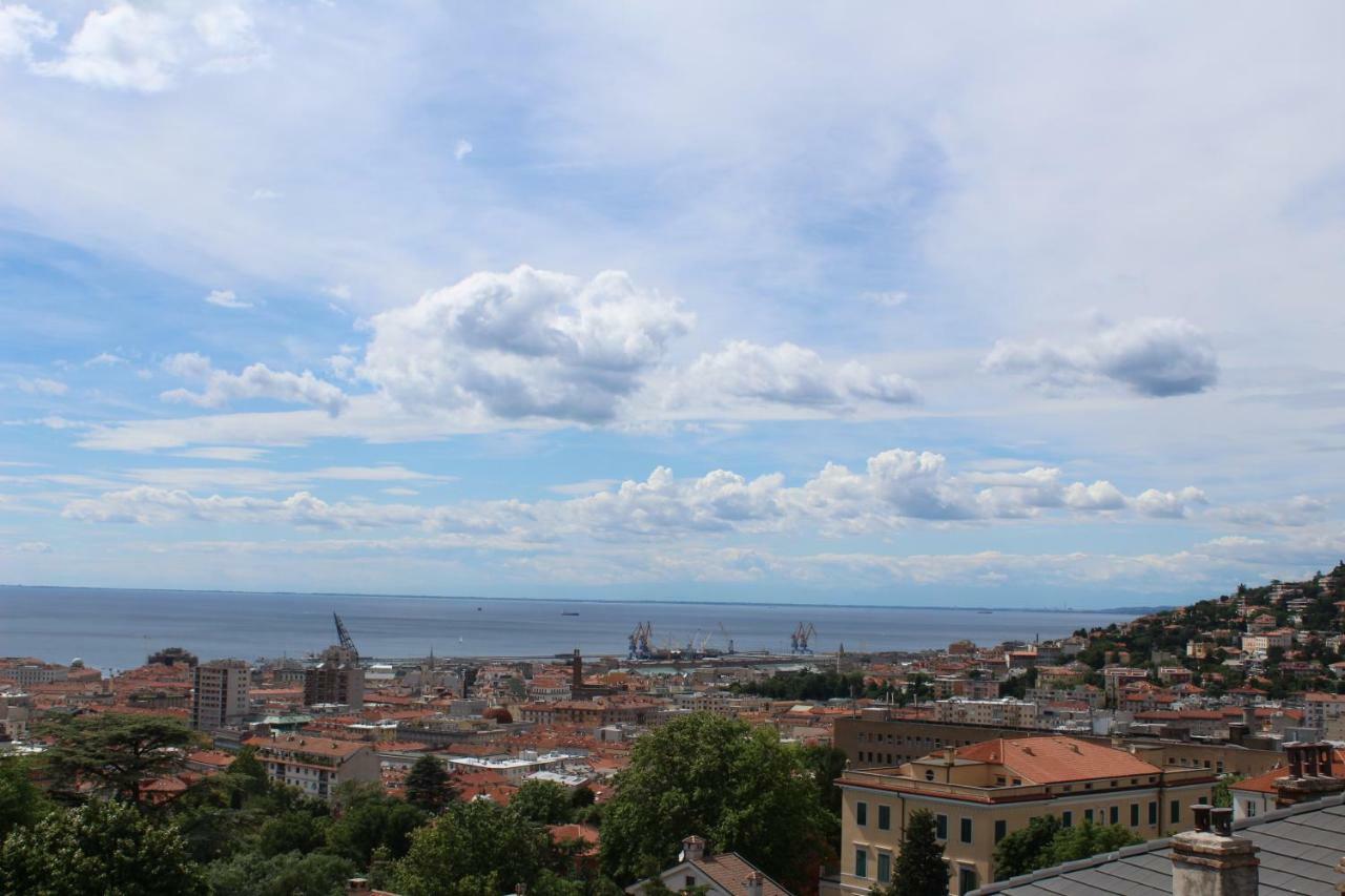 Liberty Sul Golfo Hotel Trieszt Kültér fotó